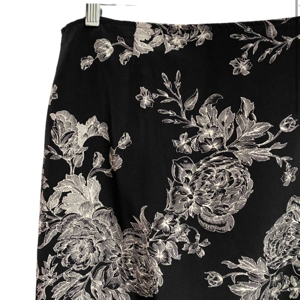 Studio C Black White Floral Wrap Maxi Skirt Size 12 - Picture 2 of 8